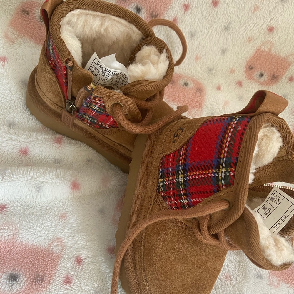 Toddler boots, shoes, Uggs, winter shoes